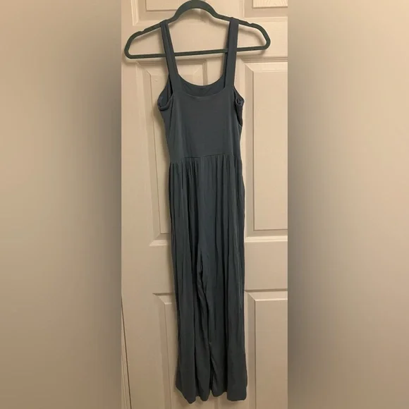 Soft Light Blue Romper with Pockets - Picture 3 of 5